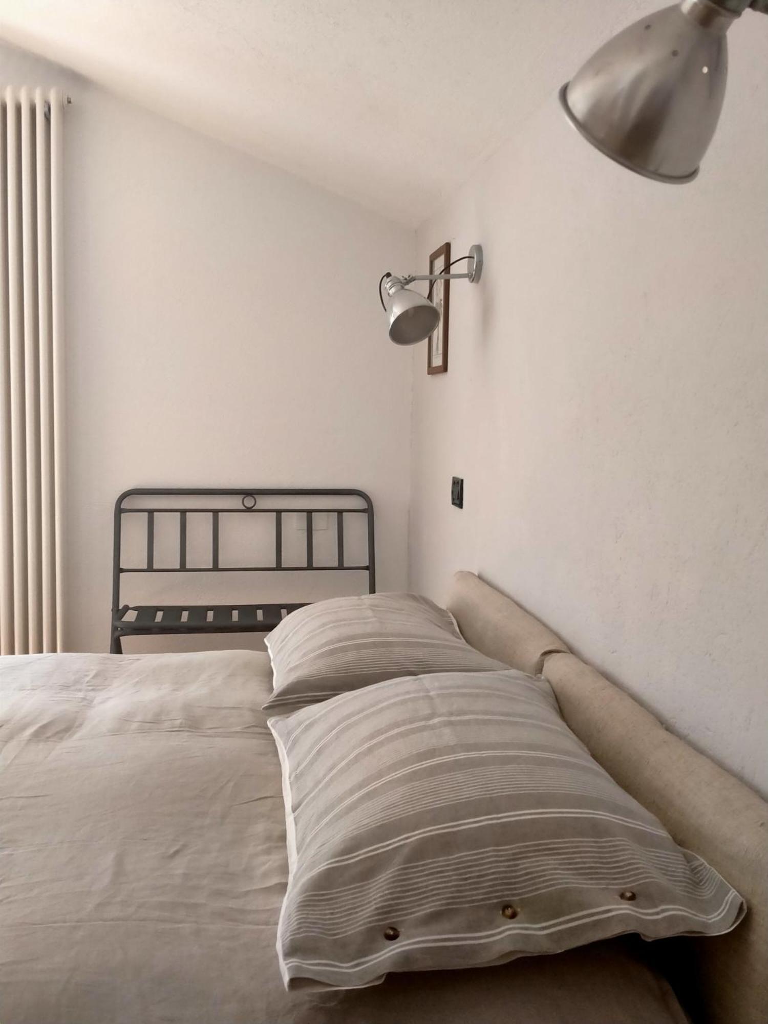 Lo Nou Bnb Pollein Zimmer foto